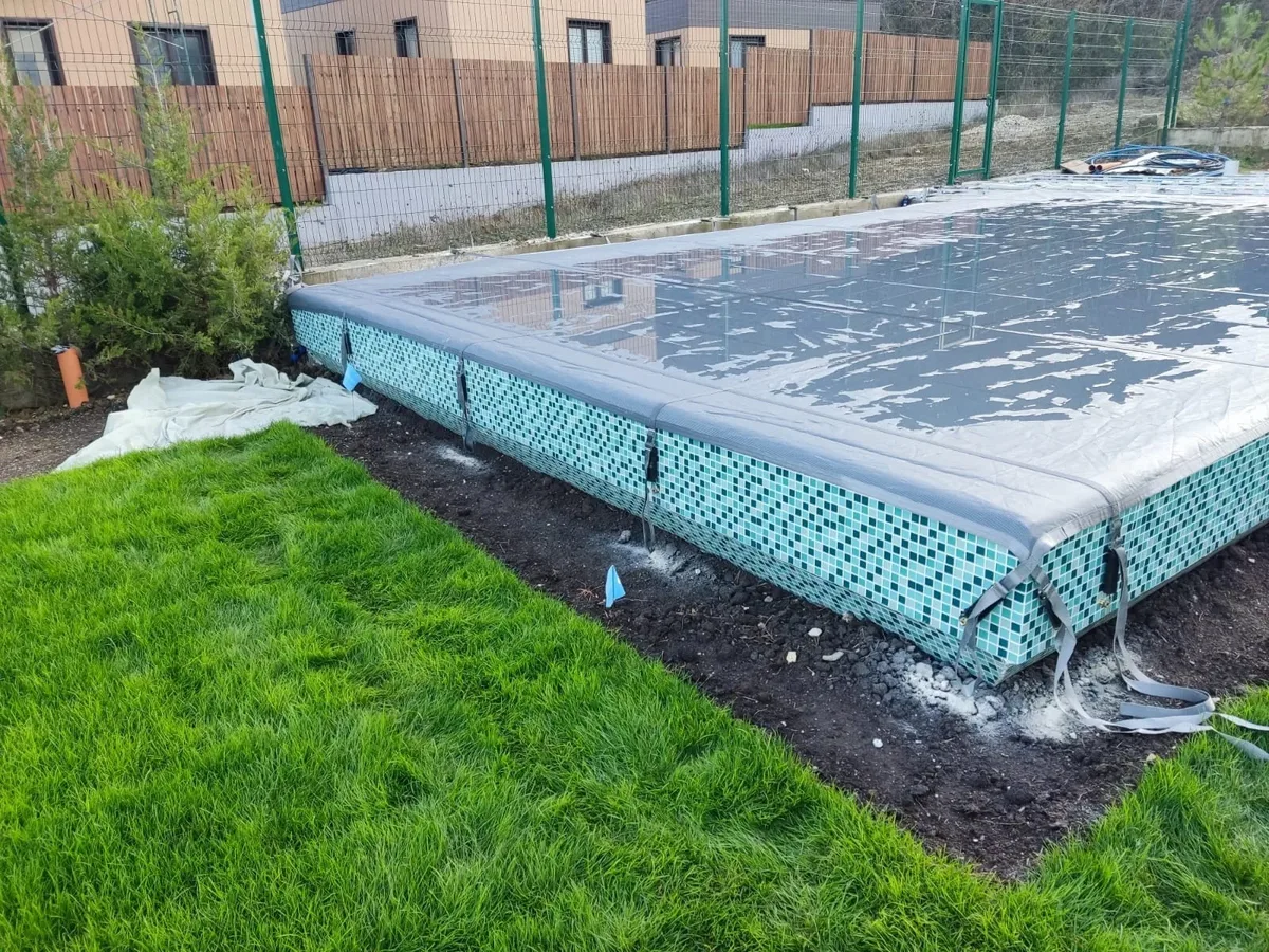 Батутное покрывало на бассейне в Каменске-Шахтинском